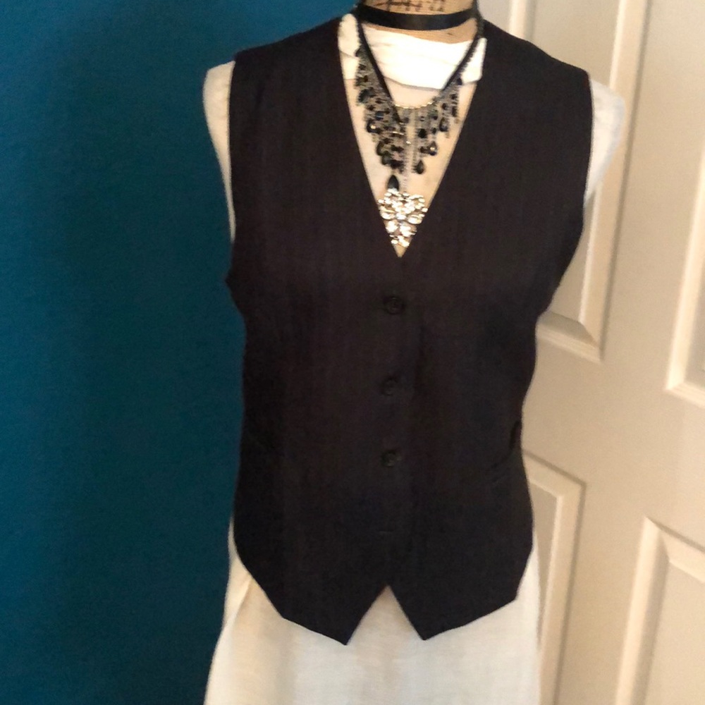 ♠️ ♠️ Women’s Pinstriped Lined Vest